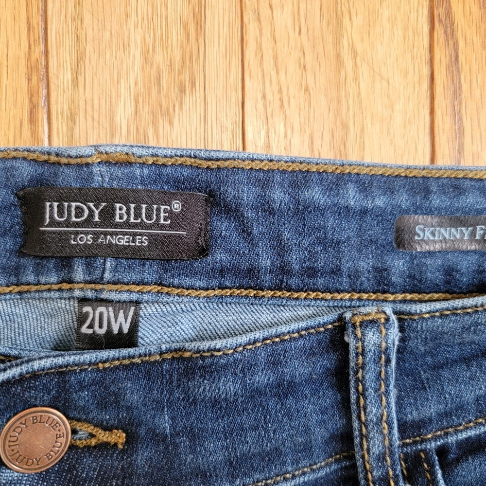 Judy Blue Skinny Fit 20w jeans EUC ❤️
